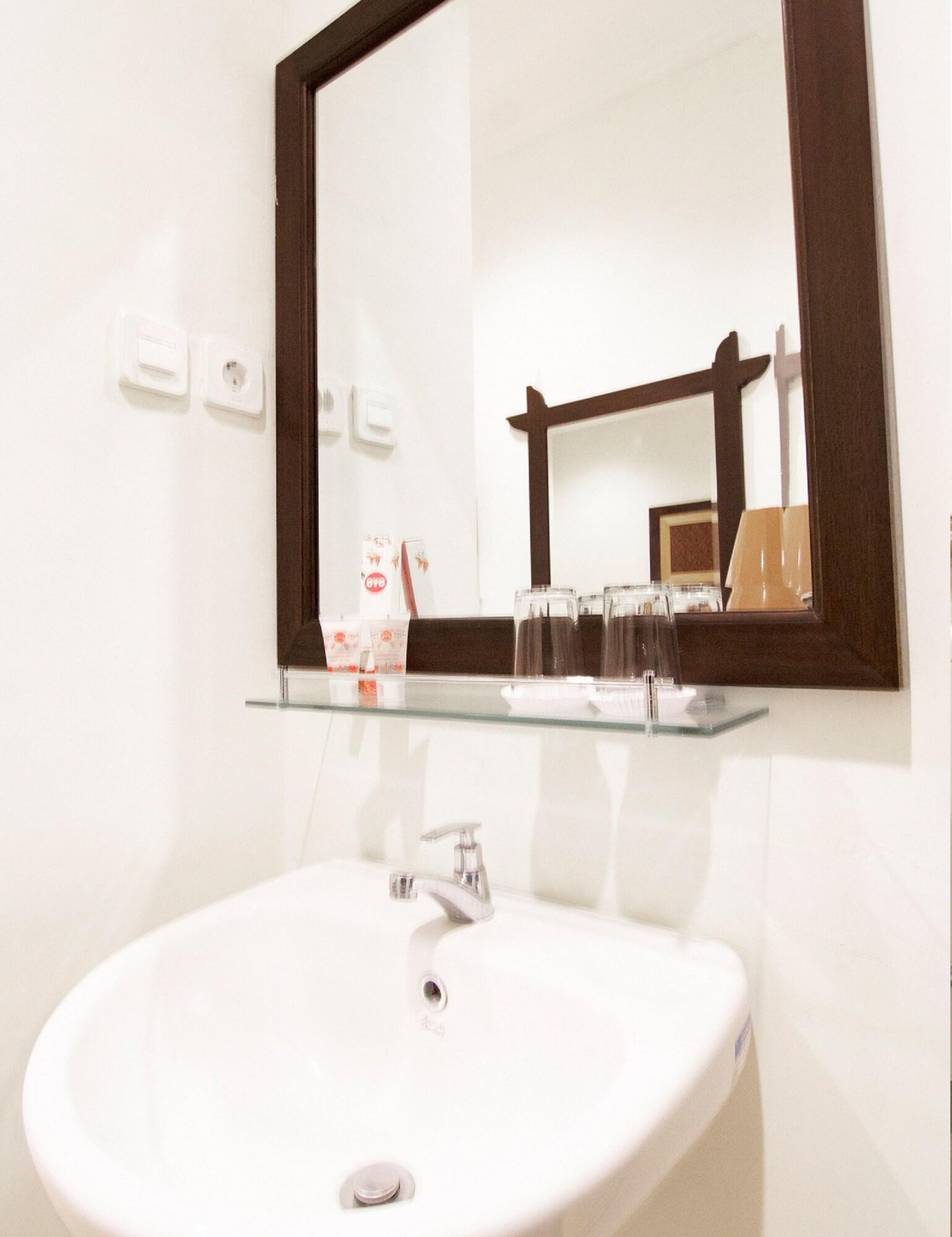 Urbanview Sasono Putro Condoongcatur By Reddoorz Kejayan Exterior photo