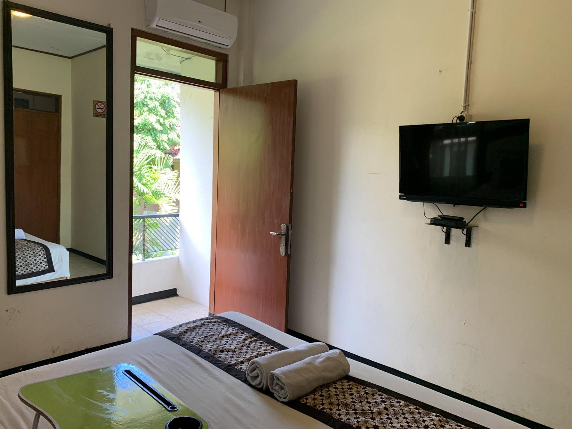 Urbanview Sasono Putro Condoongcatur By Reddoorz Kejayan Exterior photo